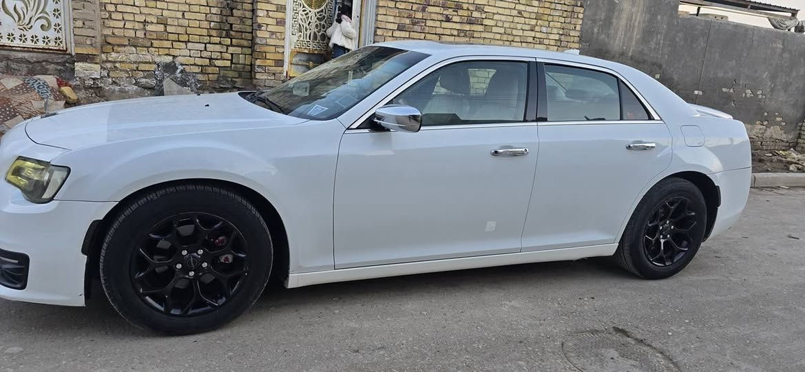 اوباما 16اصل 3600 رقم بصرة كندي c جاملق وبنيدتبديل فول مواصفات بانوارما بردة خلفية ستيرن كهربائي تحكم ستيرن كشنات تبريد تدفئه كامرة خلفيه 
***********
