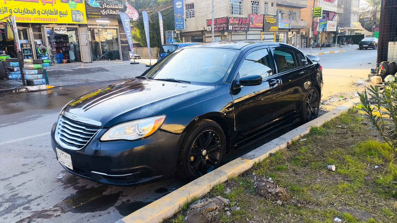 للبيع: كلايزلر C200 موديل 2013 – متانة أمريكية بحضور أنيق

كلايزلر C200 وارد أمريكي، لون أسود يفرض هيبته، سيارة عملية وقوية تناسب الاستخدام اليومي والسفر، وتجمع بين الراحة والأداء.

🔧 المواصفات:

 • الموديل: 2013

 • اللون: أسود

 • العداد: 144 ألف كم

 • المحرك: 2400 سي سي

 • القير: أوتوماتيك 6 نمر

 • المحرك والقير: جدد

 • مانع انزلاق (ثبات عالي بالطريق)

 • شاشة تاب جديدة

 • تبريد ممتاز (كمبريسر شغال) 

 • وارد أمريكي

 • سنوية سارية لغاية 2027

 • باسمي تحويل ثاني يوم

🛠️ الملاحظات (بوضوح ومصداقية):

 • فيشة وغاز ( للكمبريسر)

 • بوربرنات

 • الكشر الخارجي بنسبة 70% (السيارة استخدام يومي مو معرض)

📍 موقع السيارة:

بغداد – حي القاهرة – شارع حسينية آل الرسول

💰 السعر:

68 ورقة

قابل للتفاوض الجدي

📞 للاستفسار ومعرفة باقي التفاصيل:

***********

***********
