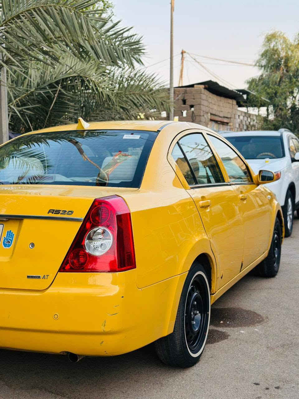 السلام عليكم سياره شيري اي فايف سياره جاهزه تبريد شغال الاتصال ***********
