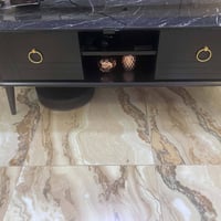 ميز بلازمه • نضيف كلش • مكان خاجيه