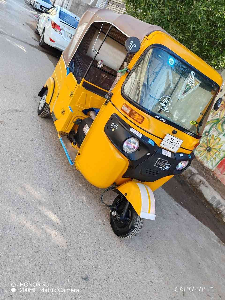 تكتك 21 رقم بغداد تحويل مباشر  بيهة رشات صبغ ابيع مصبوغة عام  مكينة نعومة وتراي اتخبل تخم تاير جبلي جادر جديد كهربائيات كلهة شغالة مناقصهة شي ولباقي كدام عينك 
السعر 7200.وبيهة مجال
عنواني البياع تقاطع درويش المعالف 
وهاذة رقمي 
***********
