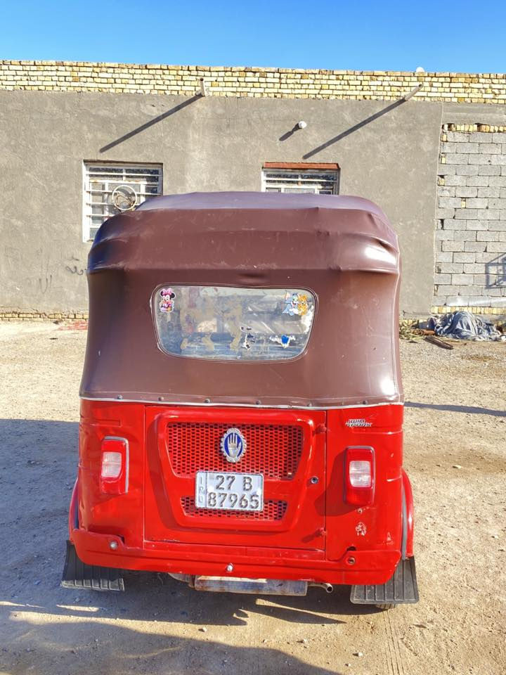 سلام عليكم تكتك ٢١ شهر ٨ مرقم نكليزي تحويل يمته ما تريد مكينه مفتوحه بوشه وبستم البدي كفاله 
المكان ناصريه مركز 
السعر ٦و٩٠٠
الاتصال ***********
