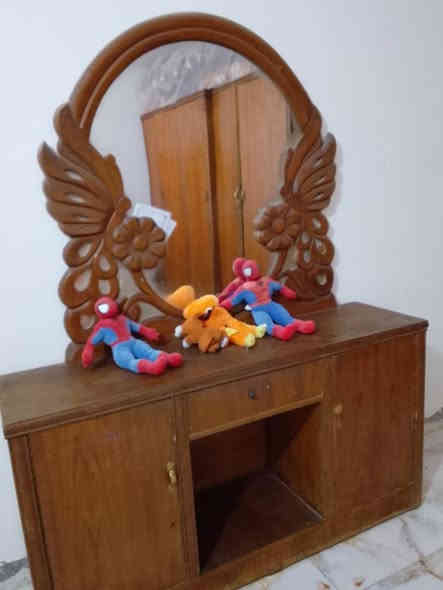 غرفه خشب للبيع الاستفسار خاص او على الرقم ***********
المكان بغداد
