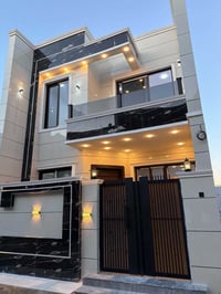 🏠 منزل "مودرن" مميز للبيع 🏠 ​المساحة: 100 متر (واجهة 6.25م). المميزات:...