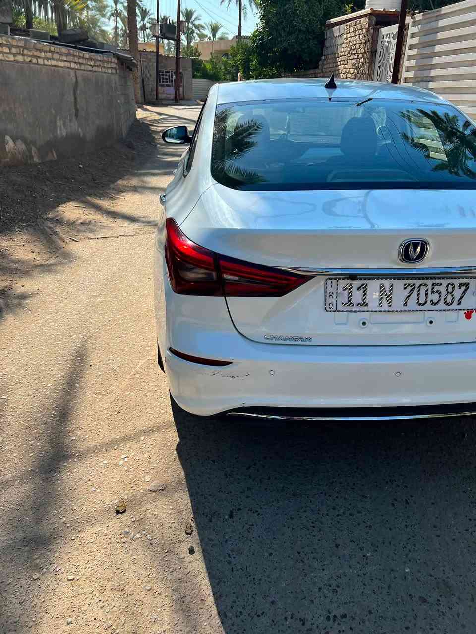 ايدو 20
ماشيه 182 الف بعدها بضمان الشركة كير ومحرك 
وكلشي بيها على الوكاله مشاد شي من بره فقط الشاشه بدلتها شاشه اندرويد من موقع علي اكسبريس 
سياره كامله من كل النواحي بدون اي حادث 

السعر المطلوب 15 مليون 
*********** واتساب
