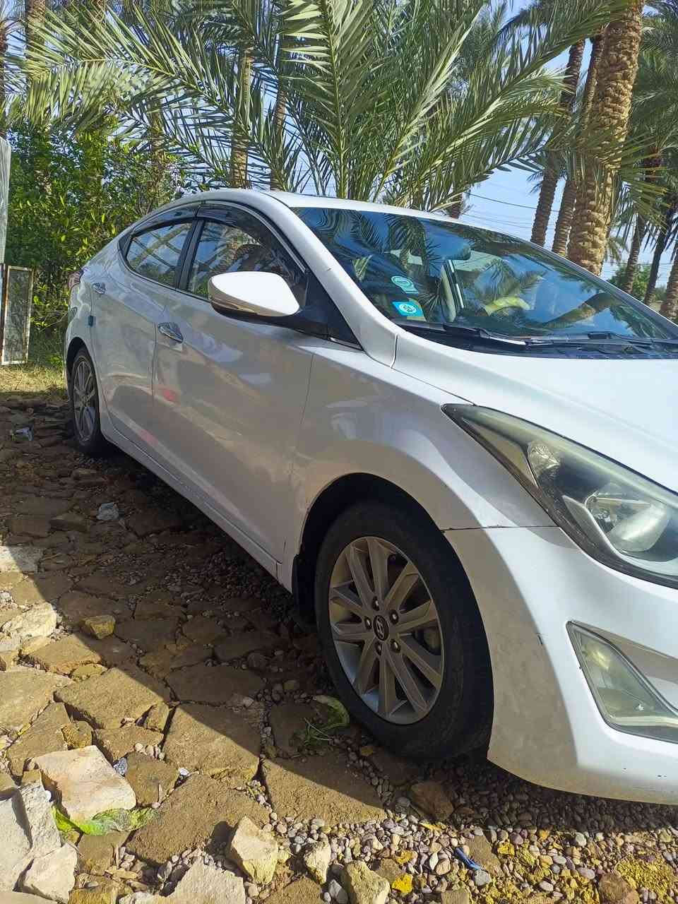 النترا 2016 خليجي فول عدا البصمه صبغ قطعتين  شاشه كامره تبريد خلفي محرك 1800 السعر 116 اتصال ***********
