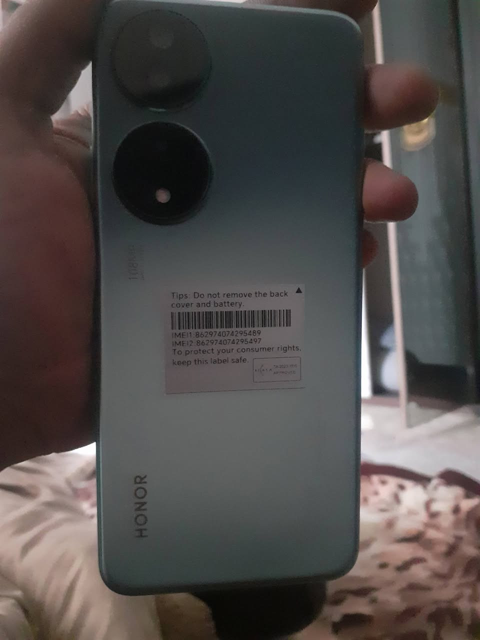 سلام عليكم جهاز HONOR مستخدم اقل شهر كارتونه مالته ضايعه  كلشي ماوياه جهاز نضيف كلش مسعجل ع بيعته عنوان بغداد ام الكبر *********** سعر 175
