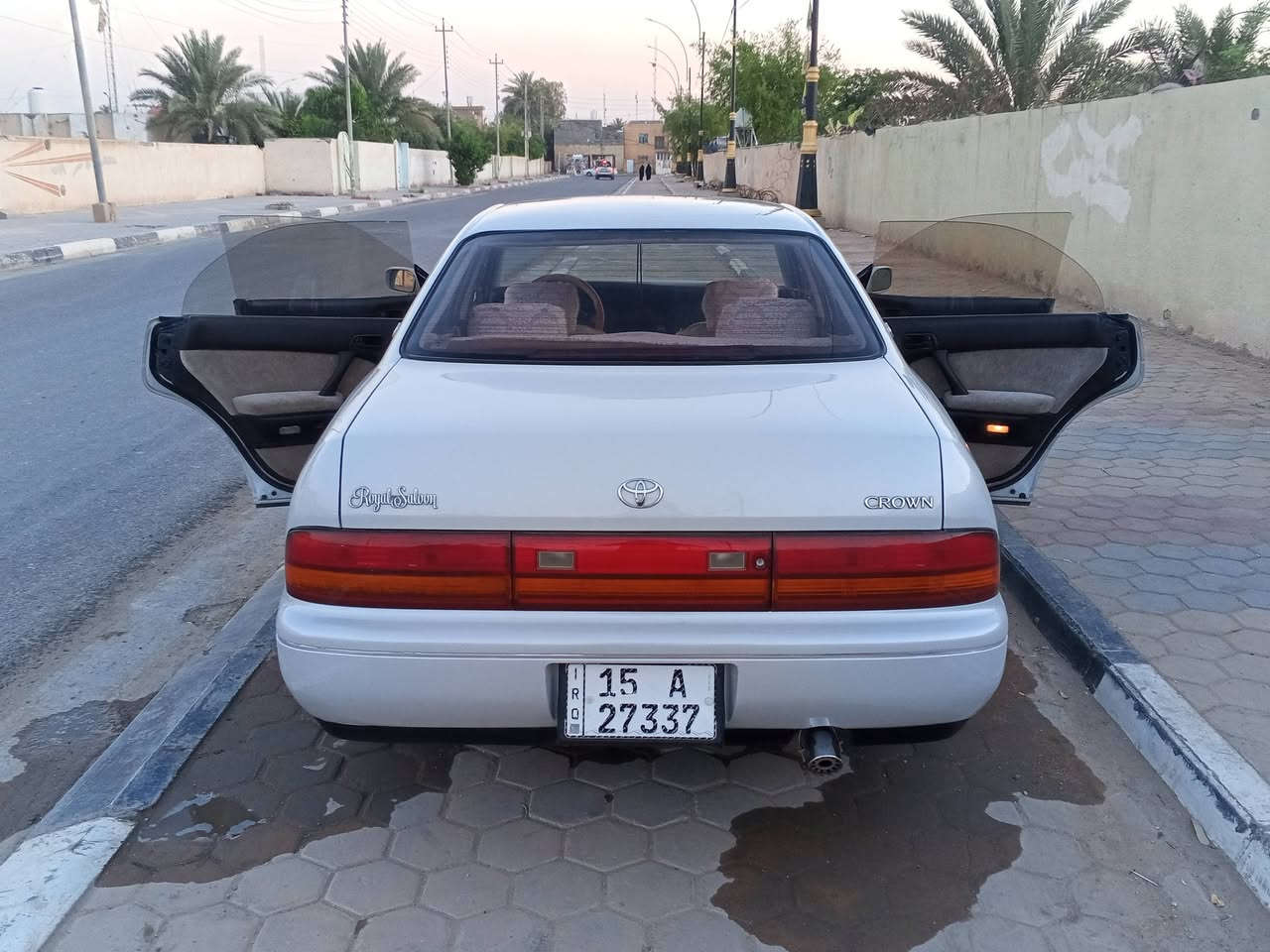 بطه موديل 1992 مكينه 2500 مصبوغة عام 
مكفوله من كصه وضربه  رقم انبار بسمي 
تبريدشغال حداديه جديده مكان كربلاء 
***********
