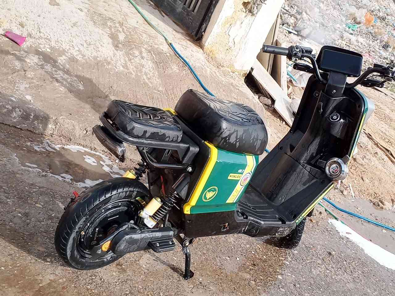 دراجه ار 7 السعر 400 بيها مجال للتواصل. ***********.  واتساب
