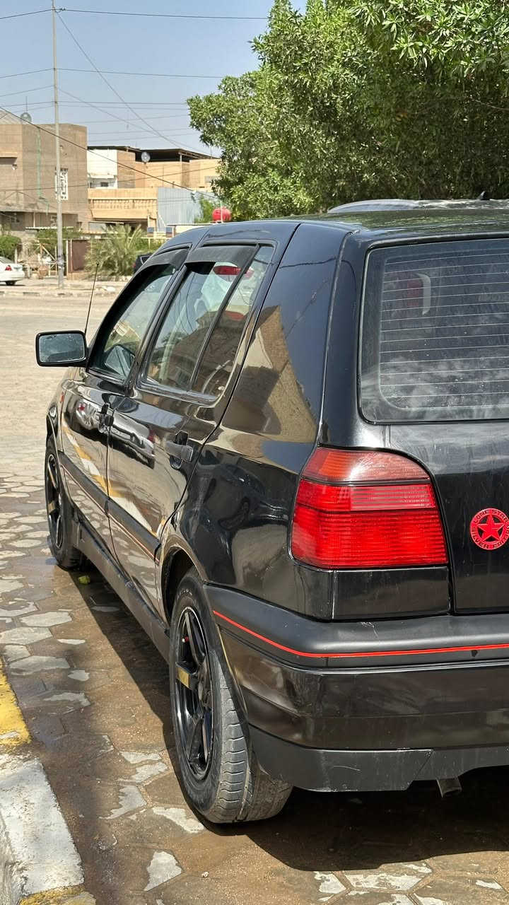 سلام عليكم
كولف للبيع 
موديل 93
سيارة جديده 
تبريد شغال 
غرفة جديده بلاد
رقم بغداد مداور ثاني يوم 
سنويه مساقطه
كهربائيات كله شغاله
محرك 2000 
كير عادي 
محرك توني مسويله كازكت 
وكور
بس يخربط ودتطفة السياره
ابيعك على وضعه 
السعر 40 
***********
