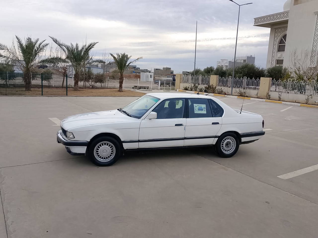 بۆفرۆشتن بیێم مودیل92 سەنەوی ئەسڵی و کتابی مرور و ئەوڕاقی کامل لەگەڵە بەشەرتی ئەولیات مرور گێڕ و مەکینە بەشەرت دەعم و لێدانی نیە هەموشتی لەسەر بیلادیە تەقەو ڕەقەی نیە کارەبای کامل مەزبوت تەبرید abs پاوەر جام کارەبای قفل مەرکەزی سویچ کۆنتڕۆڵ چوار تایەو ویلی خاوێن دەعامی بۆ دەعامی بەشەرت بێ مەسرەف سعری24و معامەلە***********
