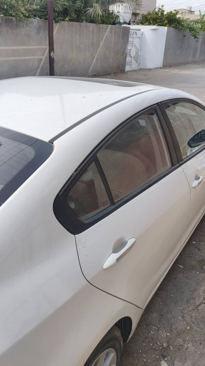 سيراتو 17 خليجي رقم بغداد باسمي
بيها قطعتين بدون دواخل
محرك 2000
 الكير والمحرك بحاله الوكاله
مواصفات معروفه فتحه تحكم اشاير مري، 5 ويل وكب
ماشيه 127
السعر 118$
للاستفسار الاتصال
*********** واتساب

