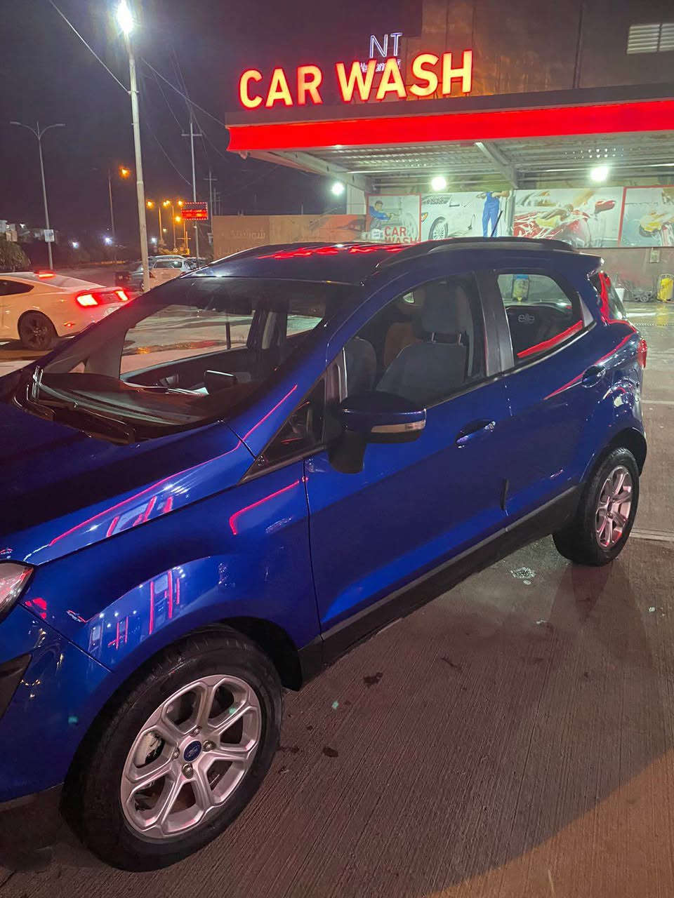 فورد ایكوسبورت
مودیل 2020
بێ توربو 
مەكینە 3بستون
نرخ 89 وەرقە وموعاملا
توزیك بونیتی هەیە 3بەنچە
لەوینەكە دیارە هیچی ترێ نییە

*********** أربيل, العراق
