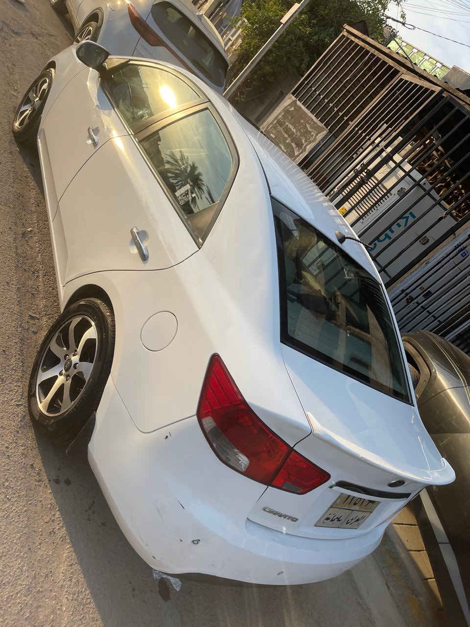 سلام عليكم سيراتو للبيع رقم سليمانيه تحويل مكانها بغداد فول مواصفات كير مكينه نظيفه ***********
