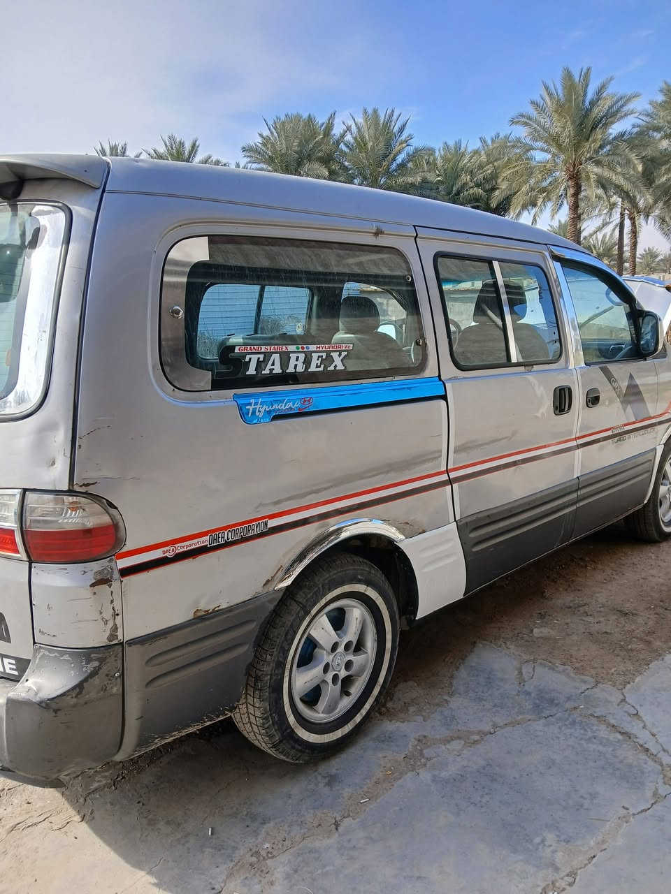 السلام عليكم للبيع ستاركس 2007 تكمه وسنويه بدون صبغ بدون ضربه مكفوله داخل جديد مكينه وكير جدد شواصي كفاله رقم بغداد تحويل بشرط السعر 80 وبيها مجال قليل مستعجل عل بيع شراي يتصل مكاني بغداد طارميه  *********** / ***********
