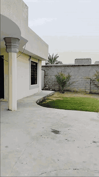 قطعه ارض مساحة 600
البناء 140متر كامل الخدمات ماء كهرباء تبليط لحد باب البيت العنوان البوعيثه شارع معمل غاز الرحمن مقابل المستوصف الجديد 
***********
