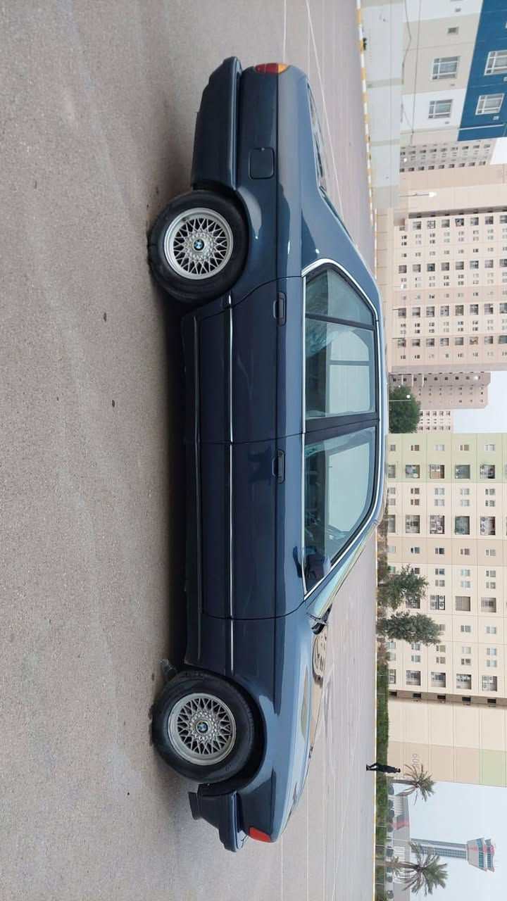 رجائا رجائا اقرء المنشور قبل لتتصل السلام عليكم الحلال للبيع طبعا ماكو داعي احجي علنضافه الصور تحجي سياره بلاد واحلى من الصور حتى المازدات والبك لايت بلاد واكو فديو للسياره يوضح نضافتها وارد يابان موديل 91 محرك ,
وكير تمام  بدون ضربه او خياس او تبديل مصبوغه جماليه فرن درجه اولى مكفوله من الطعجه والشخط  تبريد قطعتين وي السويج كشنات دبل كمبيوتر دبل جكمجه حداديه جديده امامي خلفي مكينه لاتنقيص ولا تبخير كير تمام حماوه ماكو للعلم السياره جديدا جدا واحلى من الصور بعد واكو فيديو بلتعليقات يوضح نضافه السياره بغداد, العراق


**إذا كنت صاحب هذا الإعلان وتريد حذفه لأي سبب، رجاءا أرسل رسالة إلى الدعم الفني**