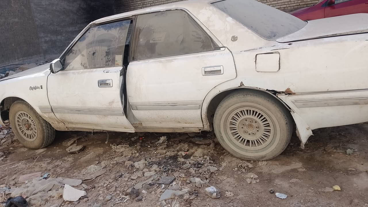 سوبر 89 مشروع وطني رقم بغداد  محرك بطه بيه صوت سياره كامله بس متروكه تخم تاير  السعر 20 الإتصال ***********
