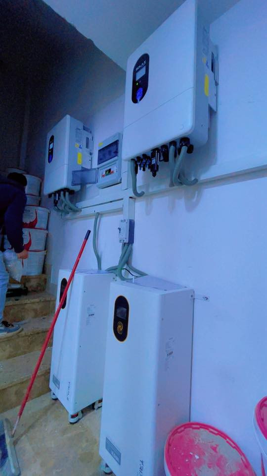 💥💥💥💥💥بسم الله وعلى بركة الله 
💡💡💡💡💡اليوم وبتاريخ : 2026/1/11  
تم تجهيز وتنصيب منظومة شمسية من 💥شركة سولاكس Solex
بقدرة 💡35 أمبير ليلي 💡50 امبير نهاري  تم تفعيل نظام  One Grid 😊لتقليل صرف كهرباء الوطني  والاعتماد الطاقة الضوئية نهاراً 🫰🫰
في بعقوبة  / عمارة المهندس ابو امير للديكورات 🌹🌹

مكونات المنظومة : 
1- جهاز 💡انفيرتر  IP65 - 12KW سولاكس عدد (2 ) قابل للتطوير  والربط على نظام Parallel التوالي اكثر من جهاز لمضاعفة القدرة مستقبلا . 🌞🌞
2- بطارية سولاكس 16K- IP40 عدد (2) . 🔋🔋🔋
3- الواح رزين  720W عدد (26) لوح .
4- 💥💥بورد يتكون من كافة قواطع ال DC وال AC والجوزات الذكية وجهاز حماية وحماية من الصواعق DC Surge Arrester وحماية DC FUSE. 
5- أسلاك الالواح مغلونه قياس 6ملم  
6- هيكل الالواح من الحديد المغلون المقاوم للظروف الجوية .
ملاحظة / ضمان المنظومة استبدال 
💥💥💥💥💥لطلب معلومات اكثر او الاستفسار الاتصال 
او المراسله على الأرقام التالية .💡💡💡💡
💡*********** 
‏0771 121 7402💡
