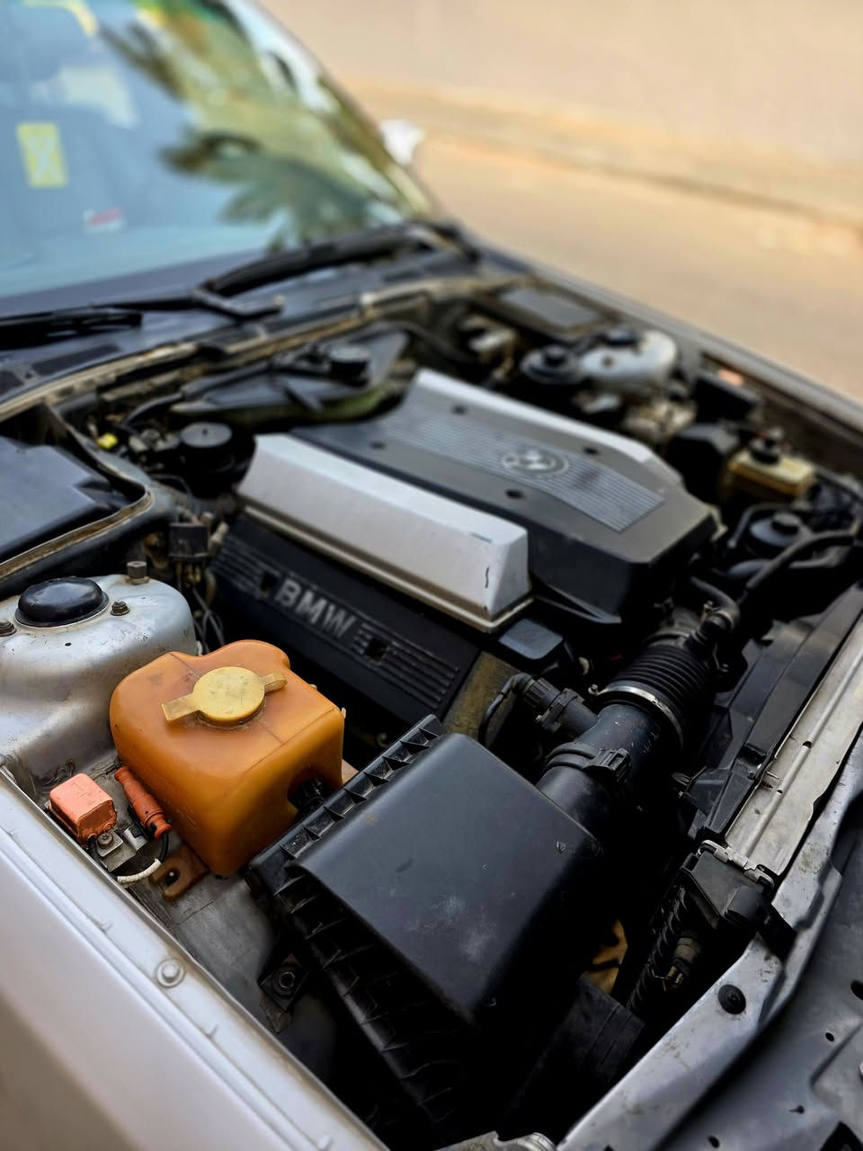 730=باسمي.محرك 8بستم.كير محرك جدد..تخم تايرجديد..ويل شعاع جديد .تشغيل عن بعد واطفاء .منضومة تبريد جديده شلع قلع كوله تركي مع كمبريسر طك كارتون ..مسجل قلاب سيدي.حداديه امامي خلفي كوله جديد بجم لايت مع بك لايت.جديد..كهربأئيات شلع كوله شغاله غرفه لوك..سنتر لوك شغال جام كوله شغال..بدون ضربه..صبغه درجه أوله....اخير شي شكو شي بيه شغال وجاهز.....مكان نجف.=السعر 85وبيه مجال ***********=سيتم سماعات كوله شغال..
