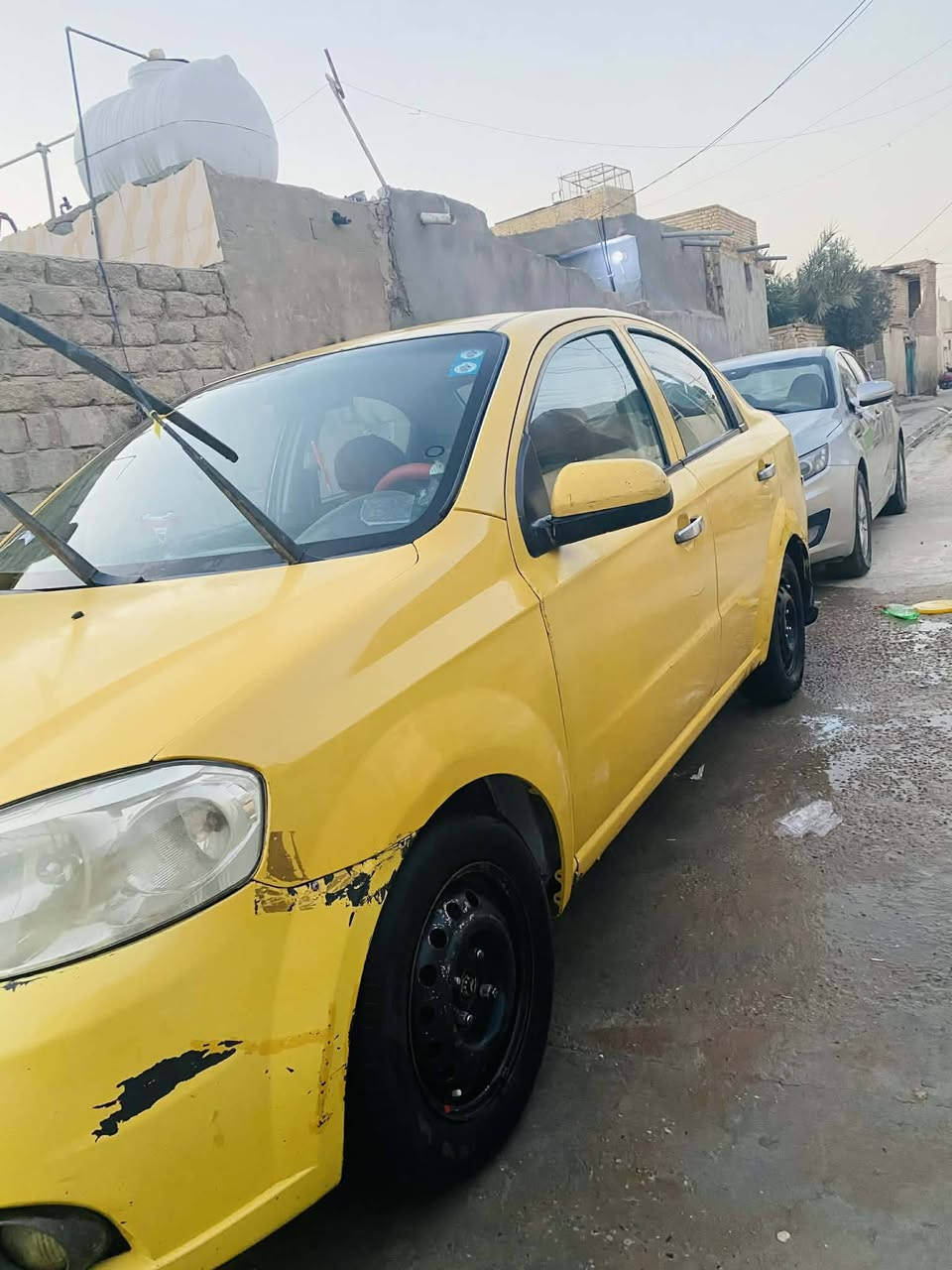 اسلام عليكم للبيع سياره افيو موديل 2008رقم انكليزي قادسيه بسمي مداور ثاني يوم سياره جديده مكفوله بيهه بس جاملخ مبدل جهت سايق وباب سايق شويه معجنه من جوه قليل ولباقي كفاله عامه مكينته ١٦٠٠مسكر جديده لاتبخير ولاتنقيص سياره متعوب عليه اصل بيض وسعره ٤٨وبيهه مجال قليل حك جيه مكاني بابل قضاء القاسم وهذه رقمي*********** خاص مامتواجد
