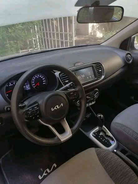 السلام عليكم 
كيا بيجاس موديل (2023 )
ماشيه( 30 )الف كيلو  
اسبير ما نازل
سلايد روف تحكم ستيرن جهتين 
كروس 
شاشه ابل كار بلي واندرويد اوتو 
كامرا اشاير بالمري 
كشافات 
بيها شويه حالوب 
وبيها رصعة جوه قريبة على باب الصدر بالباب الخلفي زغيرة .
رقم اربيل .  
السعر 113$
