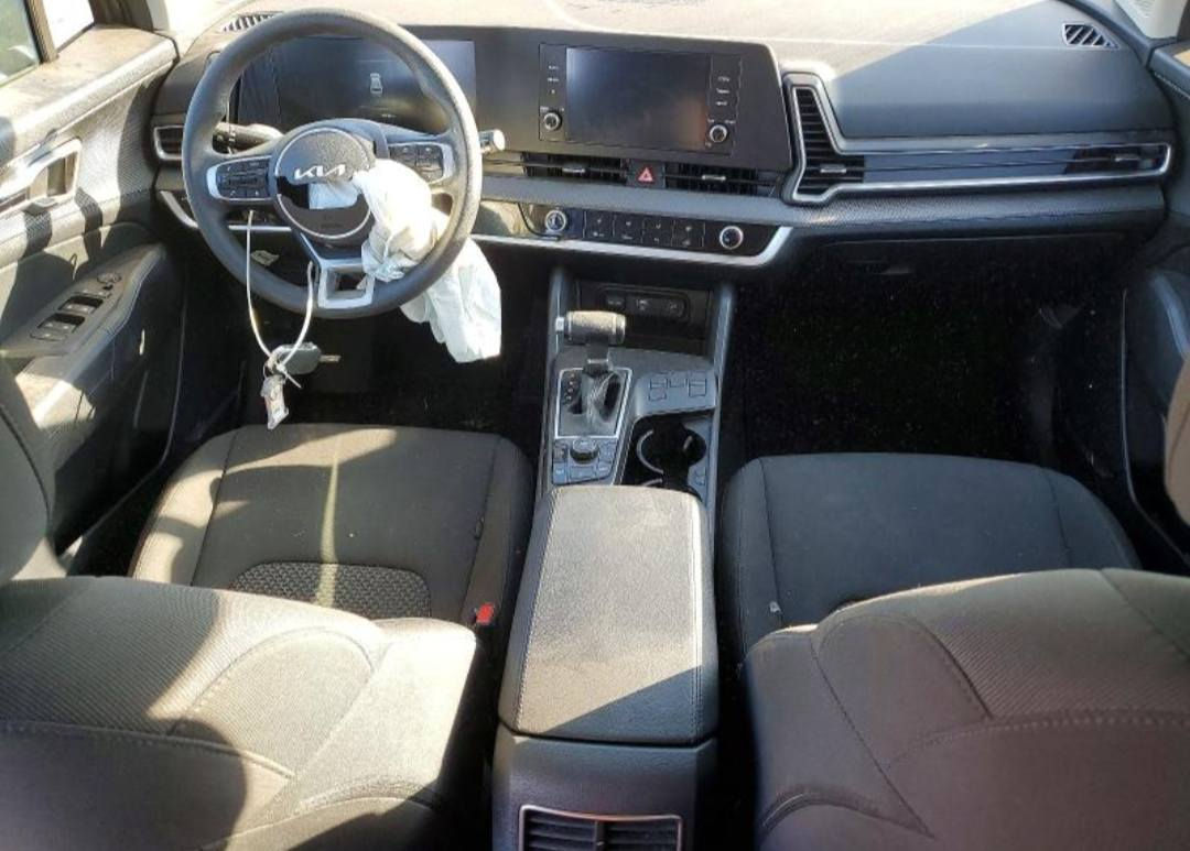 Kia Sportage 2025 LX سبورتج 2025 – فل مواصفات
🔹 الموديل: 2025
🔹 الفئة: LX
🔹 المحرك: 2.5 لتر 4 سلندر – اقتصادي وقوي
🔹 القير: أوتوماتيك
🔹 الدفع: أمامي (FWD)
🔹 شاشة حديثة + نظام معلومات متطور
🔹 كاميرا خلفية + حساسات
🔹 تحكم بالمقود + بلوتوث
🔹 نظام أمان متكامل (ABS + Airbags)
🔹 تصميم عصري وشبابي من الداخل والخارج
📌 السيارة وارد أمريكا (مزاد)، بيها ضرر خفيف من الأمام قابل للتصليح بسهولة
💰 السعر بيع مباشر من أمريكا: 75 ورقة فقط 💰
📍 موقع مكتبنا: تكريت – نرتبلك الشحن والاستلام خطوة بخطوة بكل مصداقية
✔️ نضمن لك الإجراءات من الشراء لحد الاستلام
✔️ إمكانية حجز السيارة باسمك رسمي
✔️ نتابع وياك لحد ما تستلمها بالميناء
📞 للاستفسار والحجز راسلنا خاص أو اتصل بينا


**إذا كنت صاحب هذا الإعلان وتريد حذفه لأي سبب، رجاءا أرسل رسالة إلى الدعم الفني**