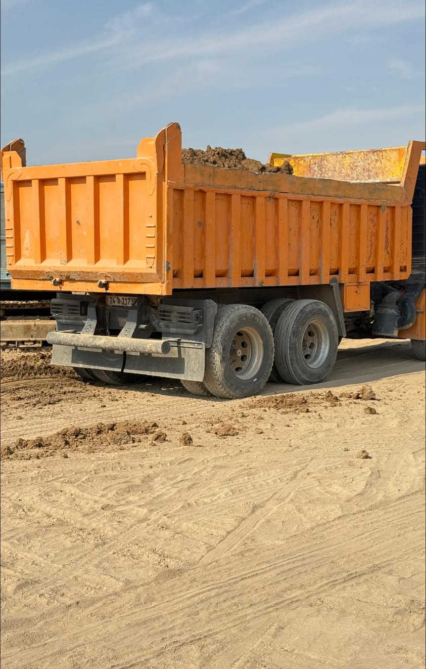 بدي للبيع طول 4/80 كاعيه جديده جك جديد  باب مايلر تفصال  كاعيه كلشش جديد مكان ناصريه سعر 23وبي مجال ‭٠٧٨٦ ٢٧٨ ٤٨٨٠‬
