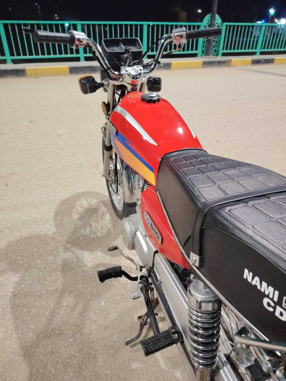 السلام عليكم دراجه للبيع ناما امتياز اصولي اصولي صارله فتره من طالعه من الوكيل وكيله العارضي دراجه خير من الله مكاني نجف مشخاب  هاذه رقمي ***********
