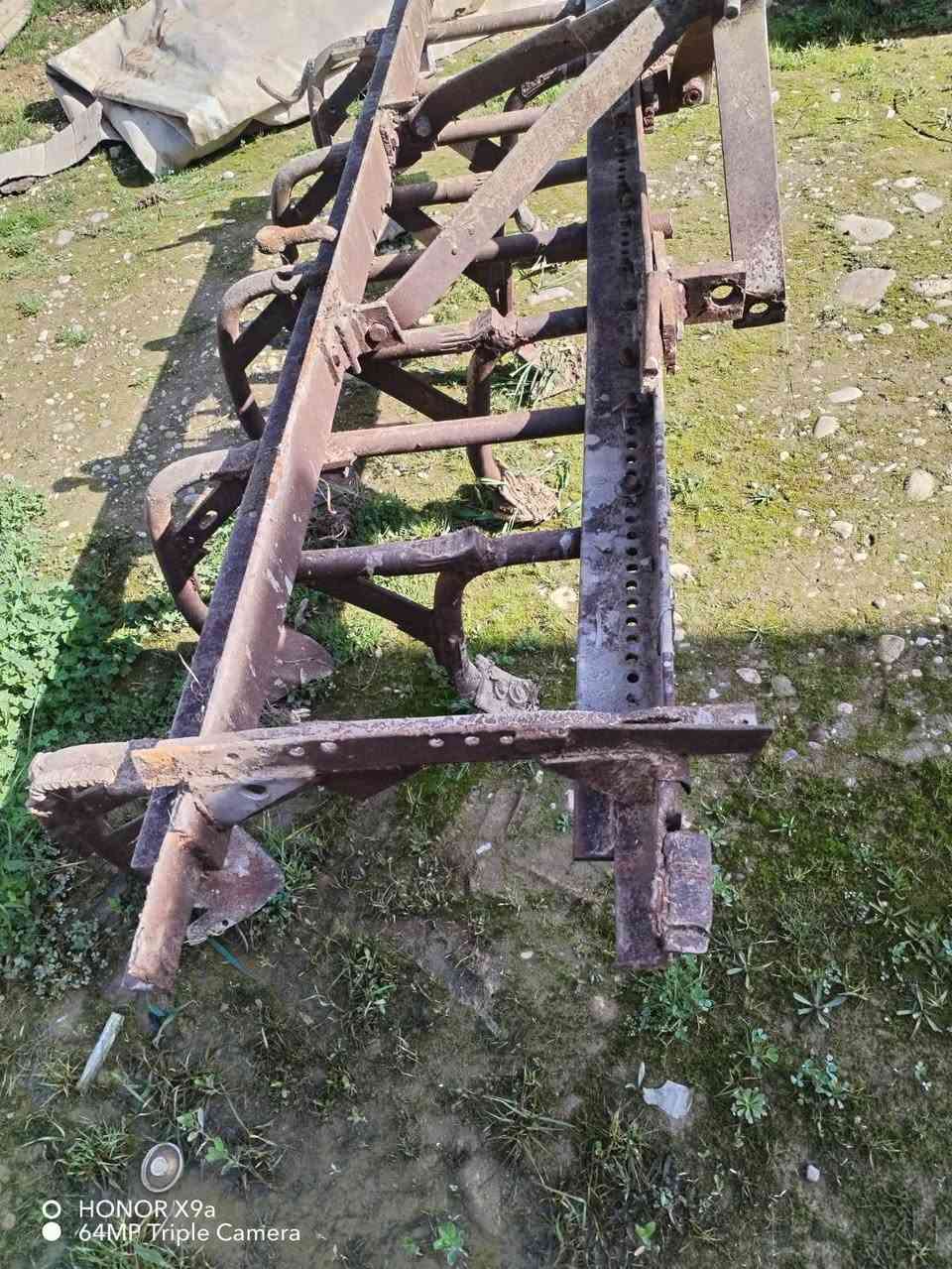 خرماشه للبيع سعر 300 مكان الموصل ***********
