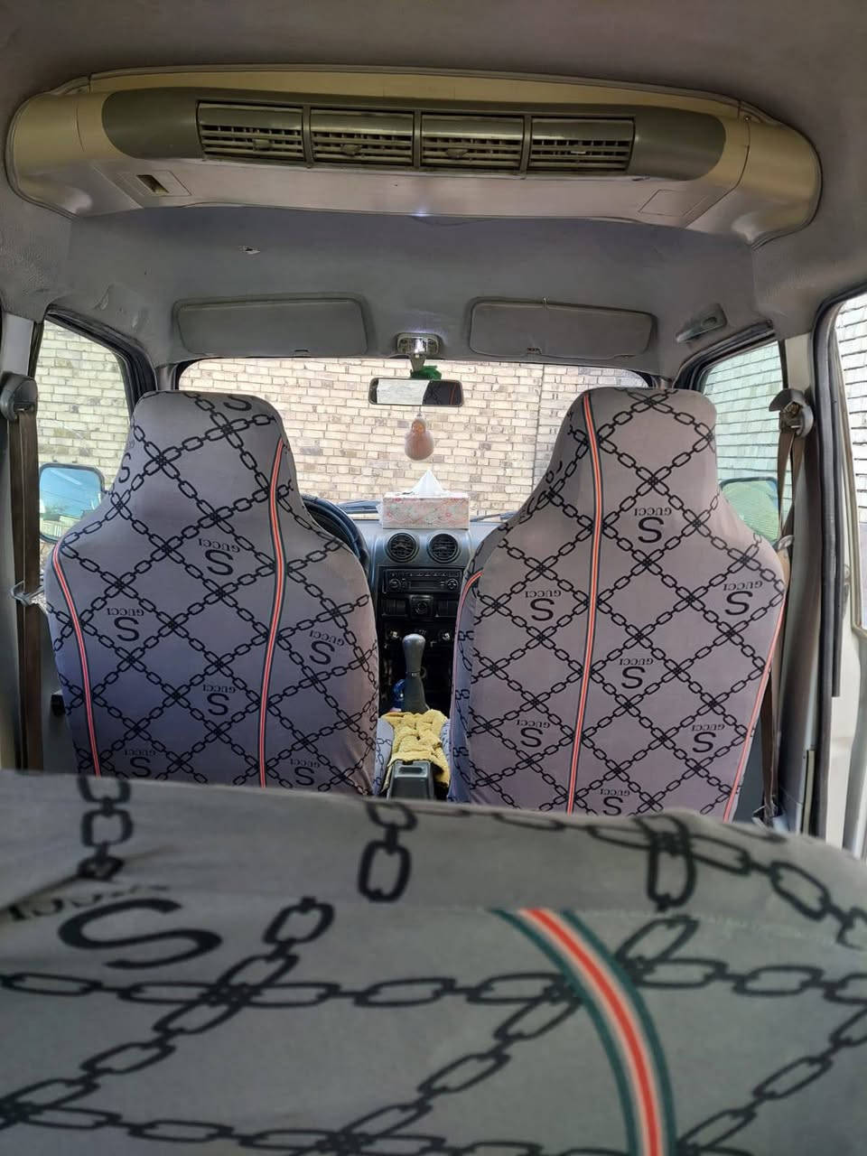 سيارة كنو ٧راكب موديل ٢٠١٢نجف للبيع او مراوس ب اوتوماتيك سنويه نافذه السعر ٣٠ ورقة وبيه مجال العنوان نجف كوفه موبايل ***********
