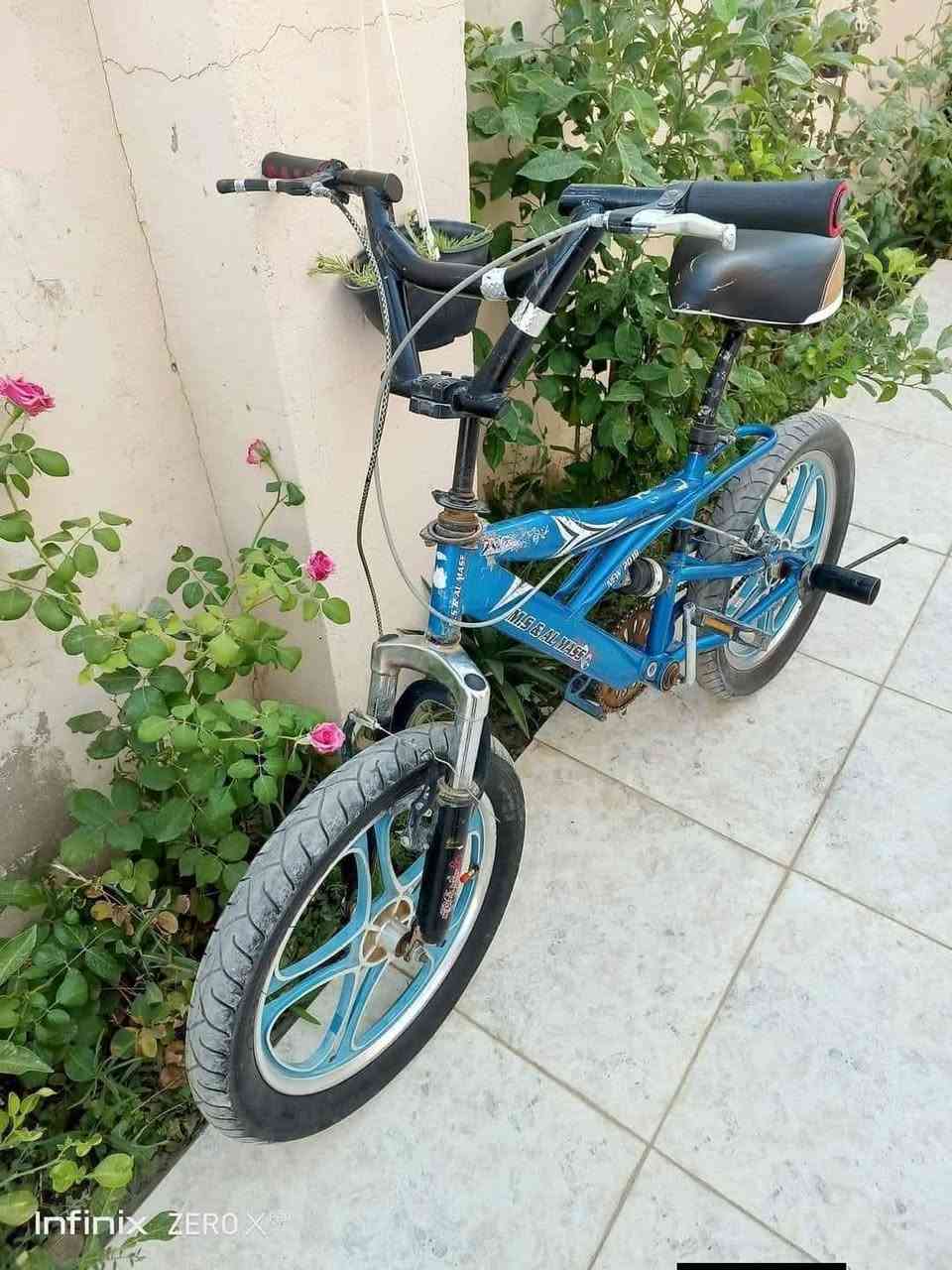 بايسكل بي ام اكس .. حجم 20 .. 3 بريكات 
 السعر 55 وبي مجال


**إذا كنت صاحب هذا الإعلان وتريد حذفه لأي سبب، رجاءا أرسل رسالة إلى الدعم الفني**