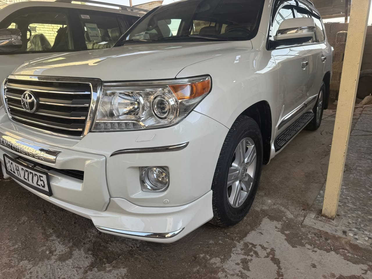 2013 مكفوله ماشيه 112 ألف فقط السعر 38مكانه بغداد ***********
