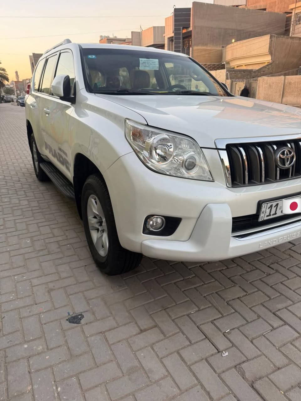 اللهم صل على محمد وال محمد
السلام عليكم
للبيع تويوتا برادو2013 كويتي اصلي شركة الساير T.X.I مكينة 6 سلندر مكفولة كفالة عامة من الصبغ والضربة والبارد والتبديل والفتح كفالة  من كل شي كير ومكينة السيارة جاهزة من كل النواحي بعدها بوضع الوكالة فوول مواصفات
تشغيل بصمة
سلايد روڤ
كشنات جلد
تحكم ستيرن
مري شفط
ثلاجة
دبل تانكي
هوك خلفي
سبير تعليك
كامرة+ حساس اصلي
رقم بغداد الدولي
سنوية بأسمي + هزة جديدة
تخم تاير جديد 
ماشيه 66الف
مكاني بغداد
***********
