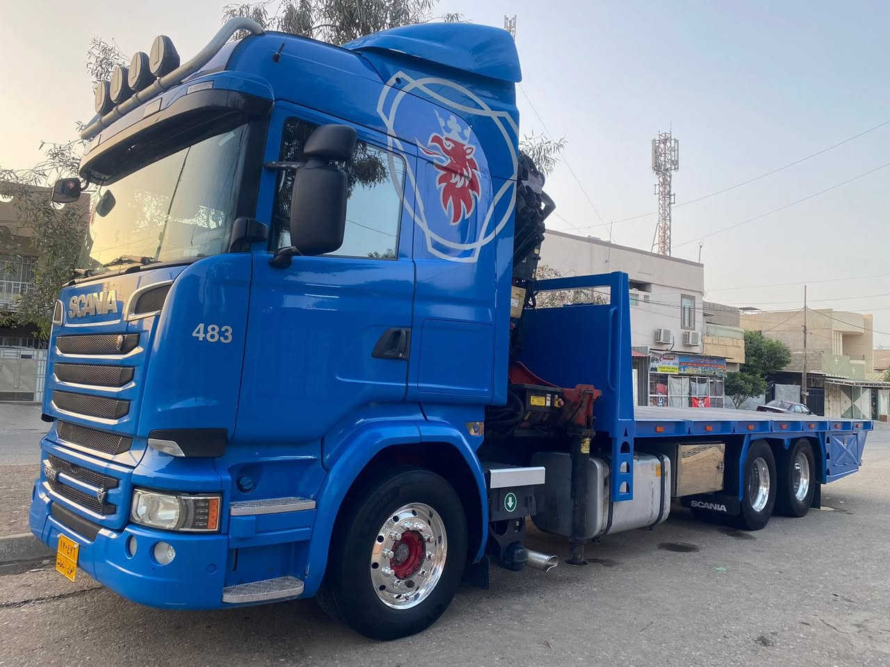 سكانيا للبيع موديل2014 فول مواصفات تبريد ريتايدر كير اوتماتيك وكلاج بودي سبعه متر كرين حجم 27000 تسعه طن الاتصال على ***********
