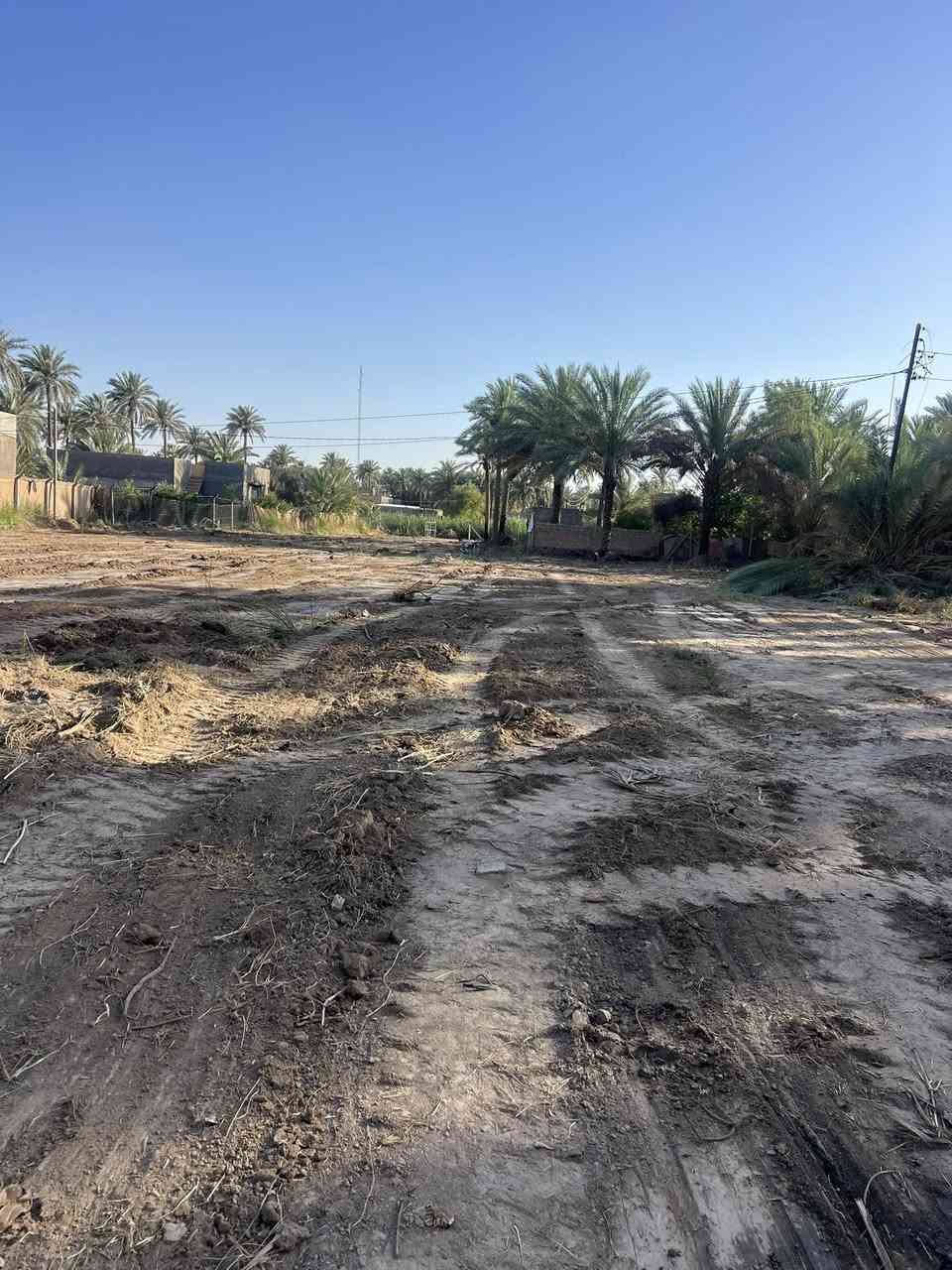 🏡 فرصة مميزة لامتلاك قطعة أرض سكنية بأسعار مناسبة .

📍 الموقع: الحلة / النخيلة الغربية
📐 مساحة القطعة: 200 متر مربع
💰 الأسعار تبدأ من: 4,500,000 دينار عراقي فقط

✨ المميزات:
✅ منطقة سكنية هادئة ومناسبة للسكن.
✅ توفر الماء.
✅ الكهرباء قريبة من الموقع.
✅ بالقرب من مدرسة الشهيد ستار.
✅ بالقرب من مقام الخضر (عليه السلام).
✅ البيع بموجب مكاتبة أصولية.

📞 للاستفسار والحجز:
***********

⏳ العدد محدود، سارع بالحجز قبل نفاد القطع المتوفرة.

