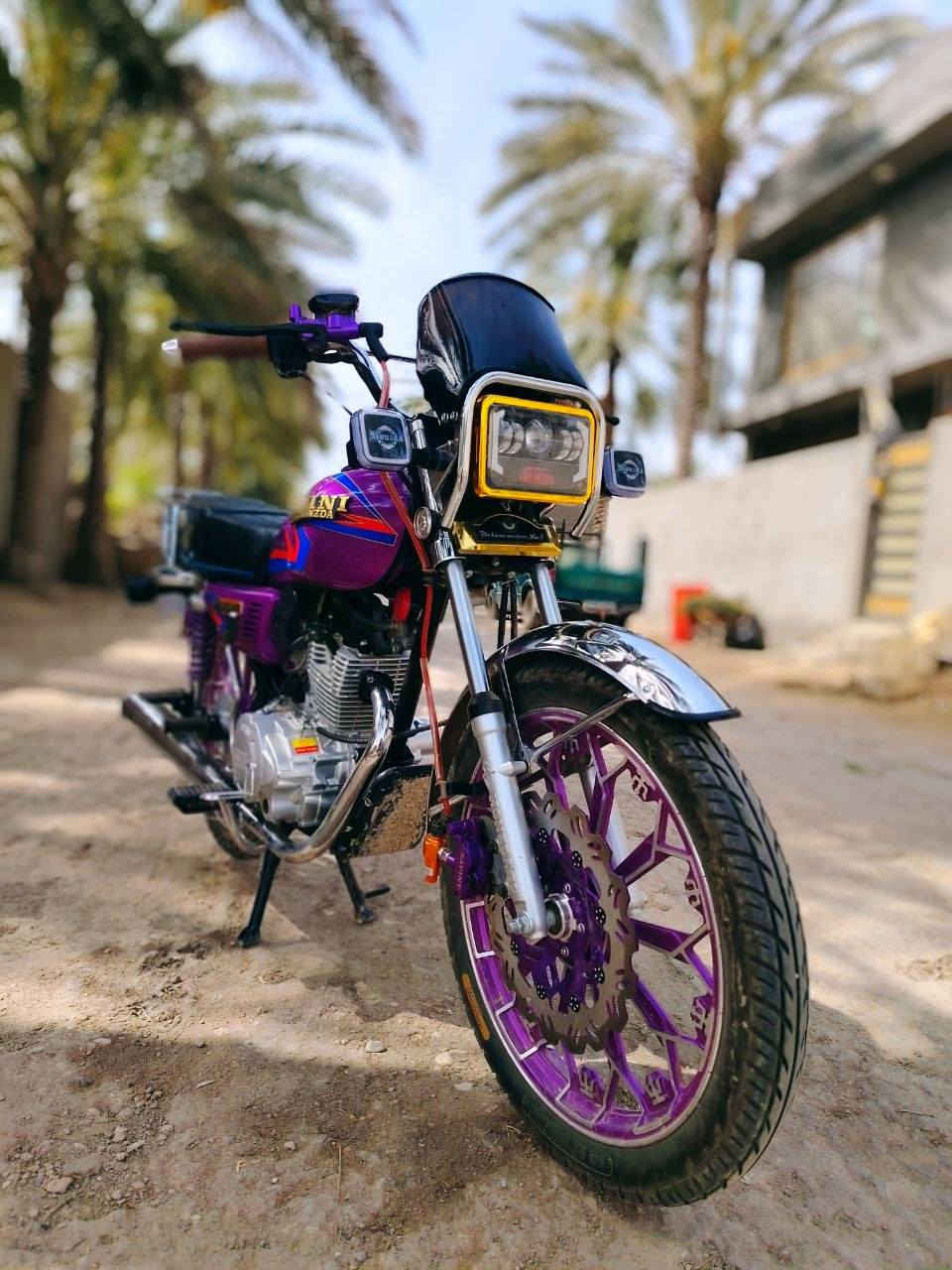 دراجه سيفان25 زيرو ما ماماشيه
اوراق اصولي نضافه فوللل حله من البصوره
السعر925وبيه مجال 
تواصل خاص او عله الرقم***********
