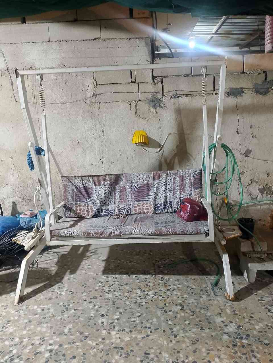 اثاث للبيع
تخم قنفات تحته مخزن نظيف سعره 500
مجمده ب 300
كاونتر ب 400
مرجوحه 300
الأسعار بيهم مجال العنوان حي المهندسين


**إذا كنت صاحب هذا الإعلان وتريد حذفه لأي سبب، رجاءا أرسل رسالة إلى الدعم الفني**