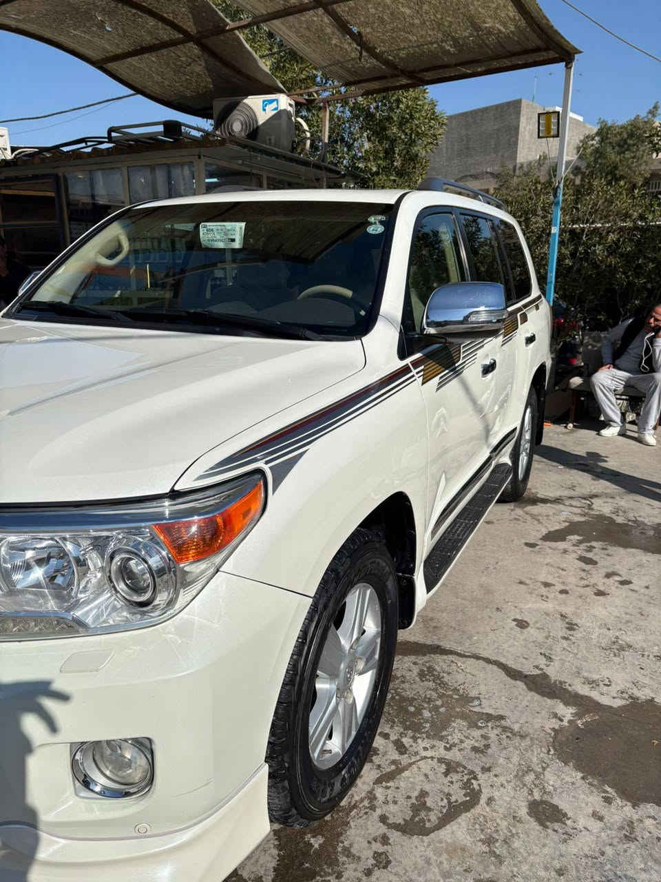 سلام عليكم لاند كروز موديل ٢٠١٣ مكفوله كفاله عامه ماشه٢٢٣ محرك وكير خير من الله تبريد تخم تاير سنويه ٢٠٣٠ رقم شمالي الجديد بيه بارد بسيط سونار موجود السعر3شدات و80ورقه وبيه مجال حك جيه  تحويل ثاني يوم رقم ***********
