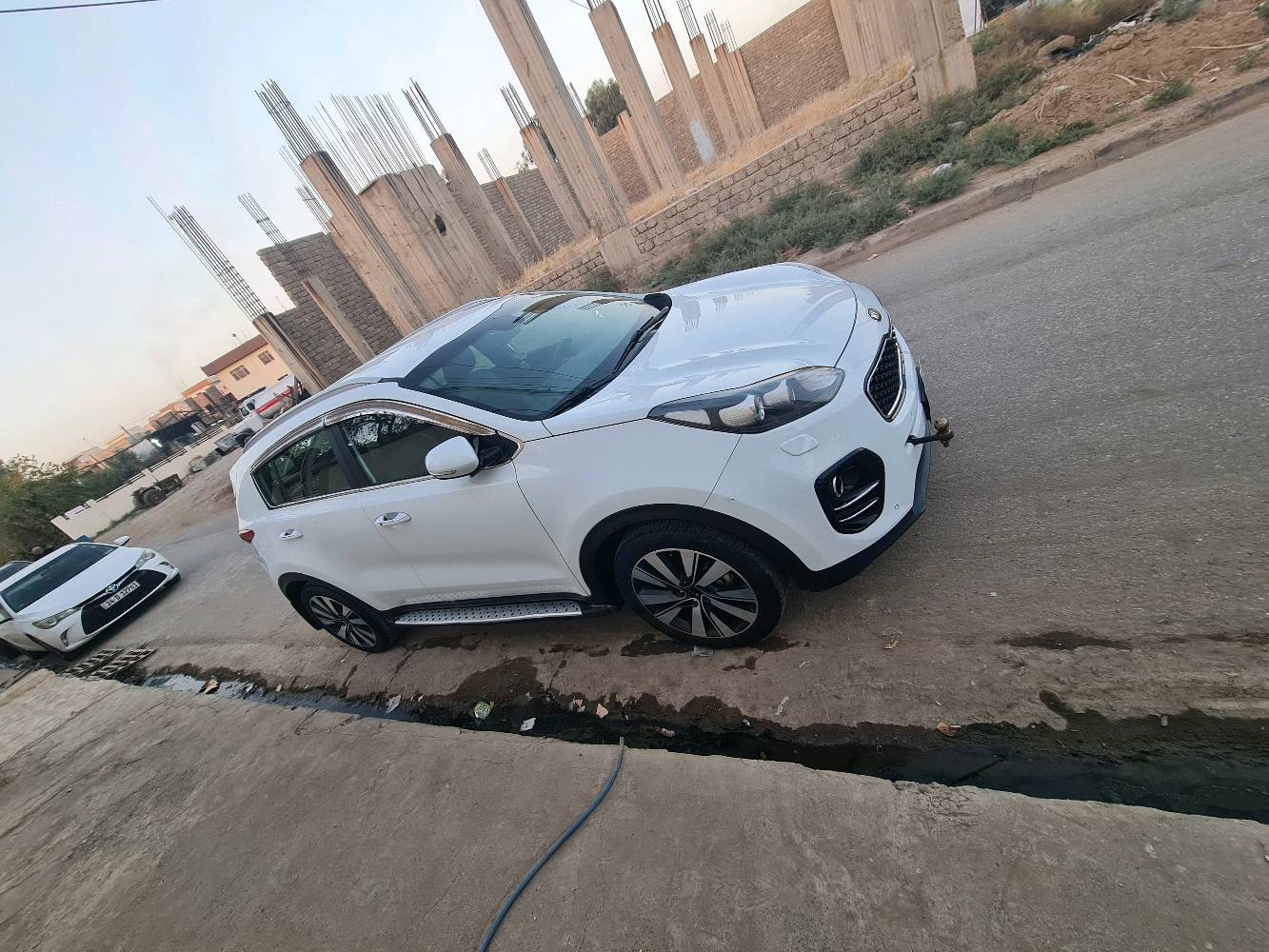 سبورتج ٢٠١٩ خليجي كلين بدون ضرر وضع الشركة ماشي ١٢٨كم فول عدا الفتحة رقم انكليزي الجديد سنوية مجددة قبل سبوع مع هزة سبير وضع الشركة تايرات قبل شهر محرك وضع الشركة هاند بريك بصمة مع بصمات عدد ٢ شركة سيارة مال بيت