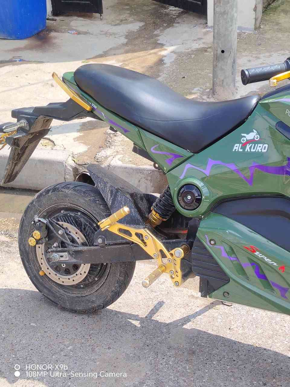 ماطور بطح قفاز شحن مواصفاته ست بطاريات كبار مسطره البطاريه الوحده تقرا 32 امبير السرعه الحقيقيه 90 مانع انزلاق بق ماطور رزن شرط كله شغال الفحص قدام المصلح قبل الدفع فلوسه السعر 625,000 بمجال شيء بسيط للطيبين والشراي يخابرني على هذا الرقم بوكاني موصل***********
