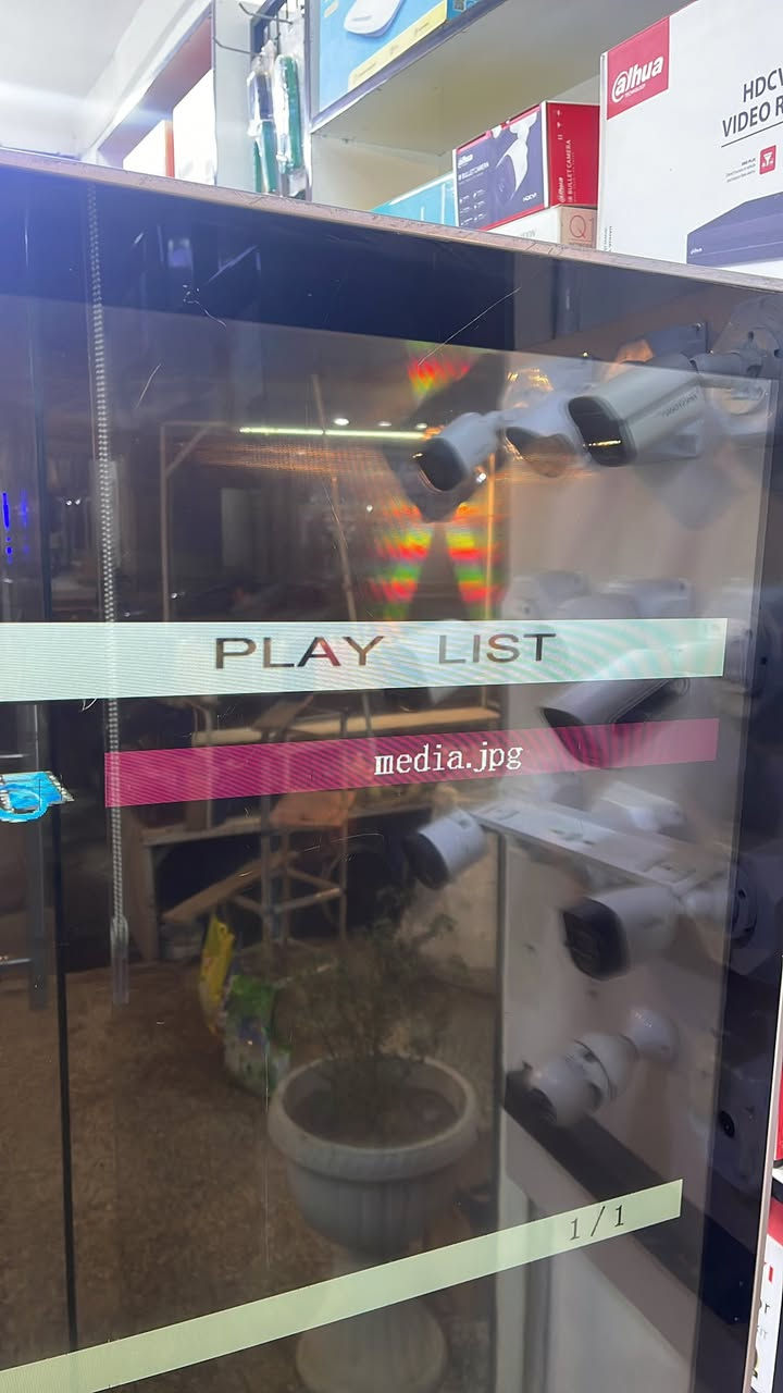 السلام عليكم شاشه اعلانات للبيع قيم واخذ الجديد ما يقل عن 700 دولار اني ابيع اقل بهواي الريموت ضايع 

*********** واتساب فقط
