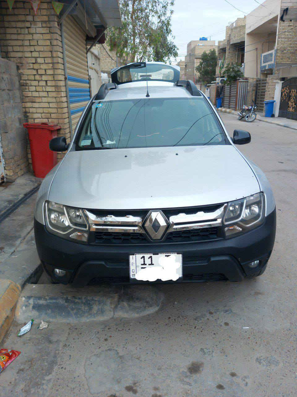 السلام عليكم 
رينو داستر فرنسي 2018 لون رصاصي
مكينة 2000 كير AT المرغوب مكفولات 
ماشية 108 الف
تدفئة وتبريد ثلج
بانزين وبيها منظومة غاز
رقم بغداد خصوصي انكليزي
هزة جديدة 2026 وسنوية جديدة
حره بأسمي مشروع وطني تحويل ثاني يوم
جاملغ امامي جهة السايق مبدل مال شركة بلادي
تخم تاير جديد صار 15 يوم من شاده
دوشمة كشنات وارضية جديدة 
شاشة تاب QLED وداش كام
سيارة بيت نظيفة جداً وما متعوبه
السعر 97 ورقة
مكان السيارة: بغداد الزعفرانية 
للاستفسار: ***********
