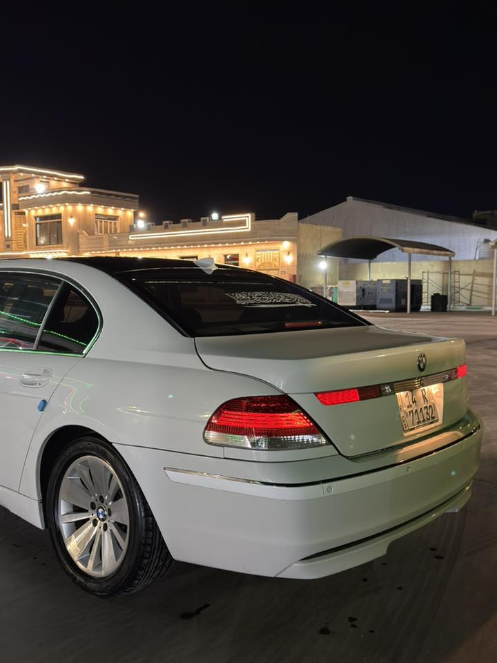 (للبيع) ما شاء الله🪬
BMW 745li 2003
الباب الطويل لونك دور فول مواصفات
V8 4.5L
غرفه جديده بالكارتون 
سقف اسود شاموا مطعم بكريمي
شاشه بلوتوث كار بلي يوتيوب ويز لمس و اعدادات السياره الاصليه 
فتحة سقف
مري قلاب على البك
بيبان 4 شفط وصندوق شفط
4 مقاعد تدفئة و تبريد
4 مقاعد تحكم منفصل
5 بردات كهرباء
مقاعد وضعية طياره
ثلاجه خلفيه
ايرباگات عدد 10
ماوس تحكم امامي خلفي
شاشه خلفيه 
كامره خلفيه 
حساسات 360
تلفون اتصالات
لايتات داينمك متحرك
ستيرن كهرباء و تدفئه
مودات القياده S وn وm
مري شفط
تبريد امامي خلفي منفصل
وبعد مواصفات خير من اللّٰه
وبيها ضافات دعاميه 2008 دركه 2008 بگ لايت  2008
السياره وارد كوري حداديه و تخم تاير وتخم ويل كروم كلهن جدد الرقم الجديد سنويه لل29 
ملاحضه (بيها صبغ حزام للجماليه فقط وجاملغ مبدل جهة السايق نفس اللون)
السعر (145) وبيها مجال بسيط

للاستفسار ‭***********
مكان السياره ميسان
