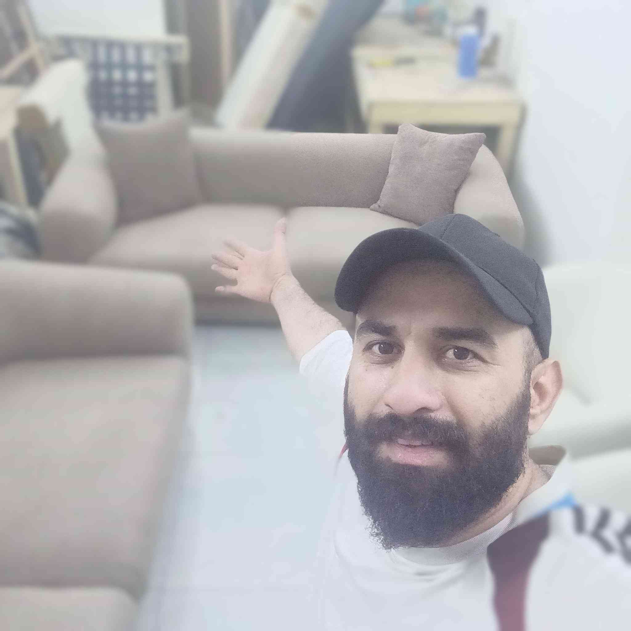 السلام عليكم  متوفر دوشمه مستعمل وجديد ويوجد تحوير ونجاره  تخومه دواوين تفصال حسب الطلب للاستفسار خاص والرقم متوفر واتساب***********  العنوان الاعضميه شارع قاسم  وتوجد خدمه توصيل
