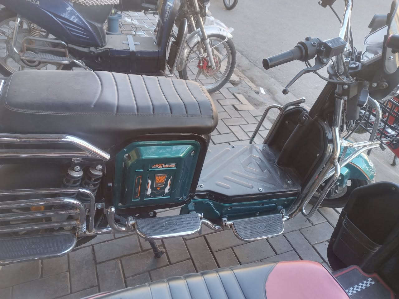 من رخصة الادمن دراجه الماسه بطاريات عالفحص شغال كله تمام السعر ٧٠٠ الاتصال على الرقم ***********
