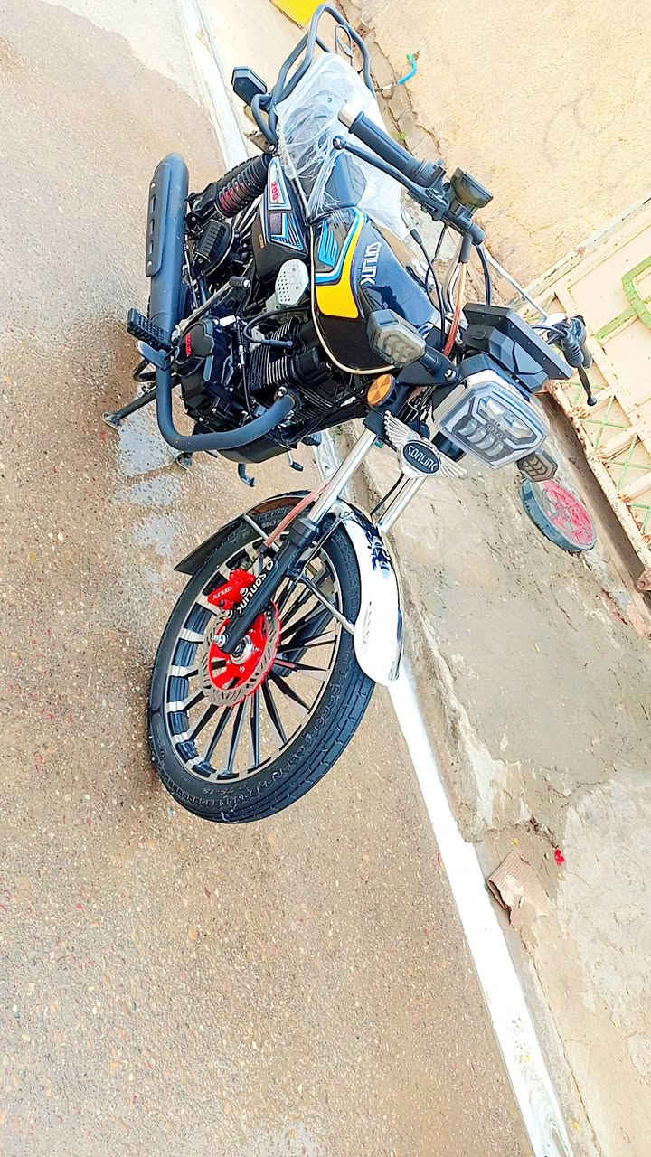 السلام عليكم للبيع دراجه سيفان دراجه زيرو كفاله عامه صار لها سبوع طالعه من الوكيل بس سبب الضروف مكينه 200زنجيل تشغيل عن بعد مكاني واسط صويره هذا رقمي ***********
