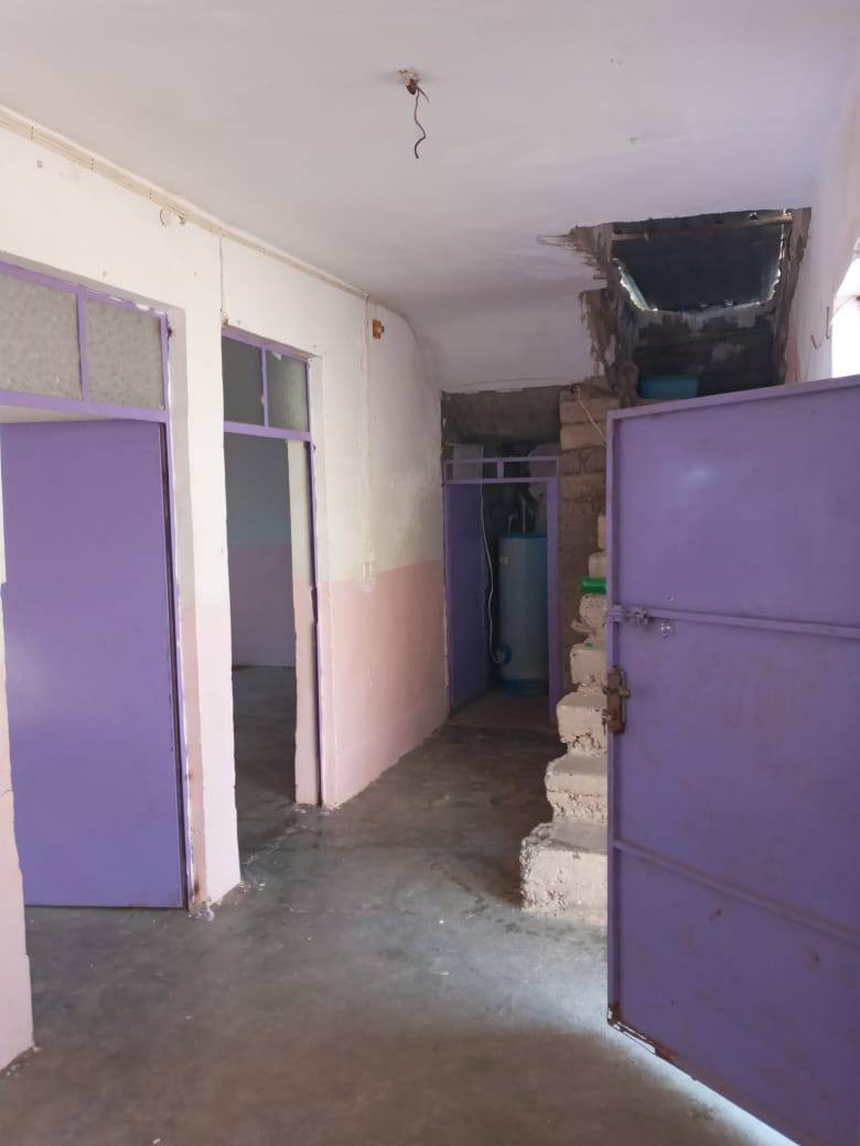 اسلام عليكم الدار للبيع ناحية الشوره حي المحطه المساحه 250 سند طابو السعر عل خاص ***********
