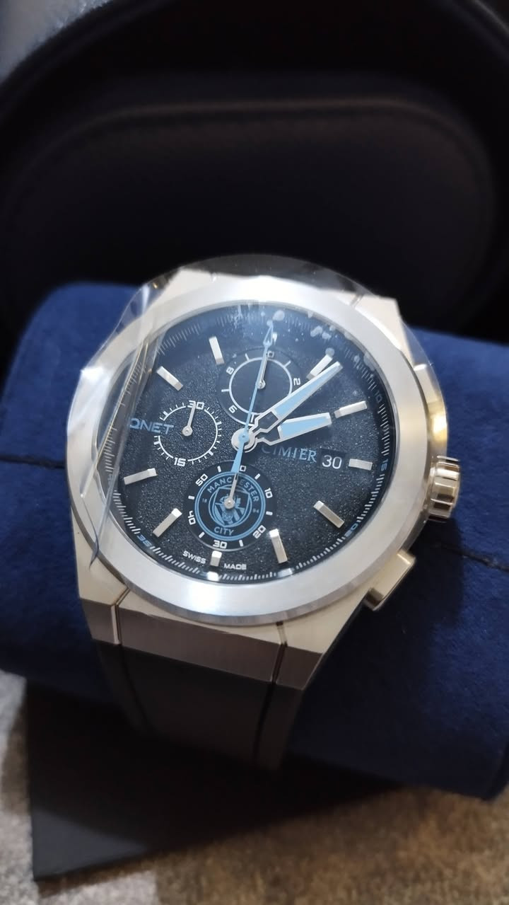 يالله 4قطع ساعات سيماير اسويسري  3 ذهبي و 1 فضي شكل لجديد مديل 2025 لوك شمع بوضع شركه معه كافة الامرفقات  الاصليه سعر القطعه 250$ يوجود توصيل الي جميع المحافظات تفاصيل اكثر خاص


**إذا كنت صاحب هذا الإعلان وتريد حذفه لأي سبب، رجاءا أرسل رسالة إلى الدعم الفني**