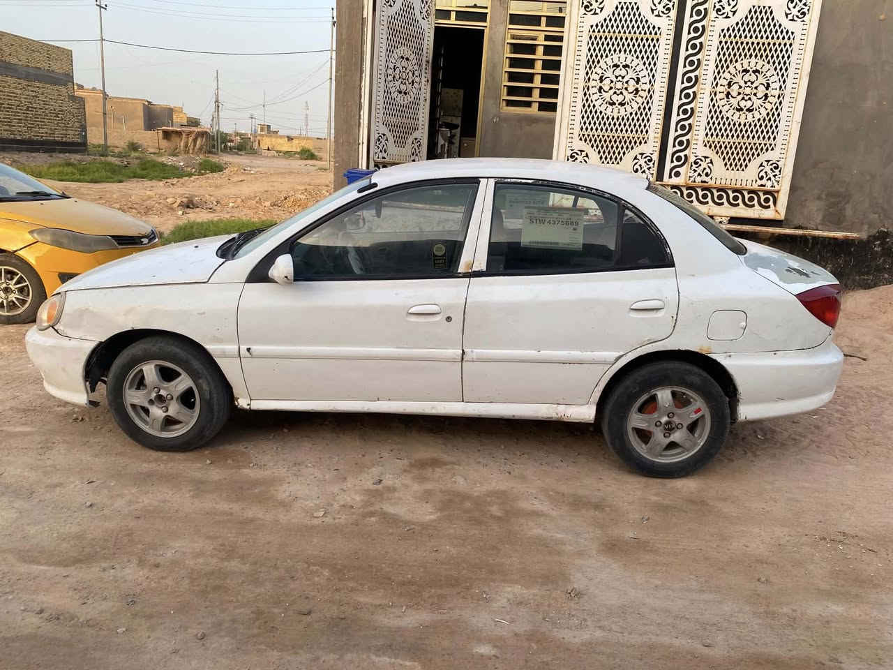 ‏السلام عليكم كيا ريو 2002 رقم واسط الماني قكر أوتوماتيك محركك  كير مكفولات غرفتهاتها نظيفة لا ضربة ولا تبديل شرعي موجود￼￼رايدهه ٢٥ مكاني بابل￼الكفل  ***********
